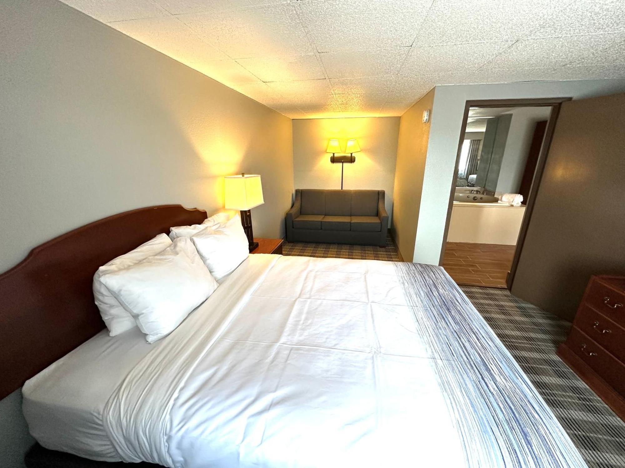 Clarion Hotel&Convention Center Baraboo Exterior foto