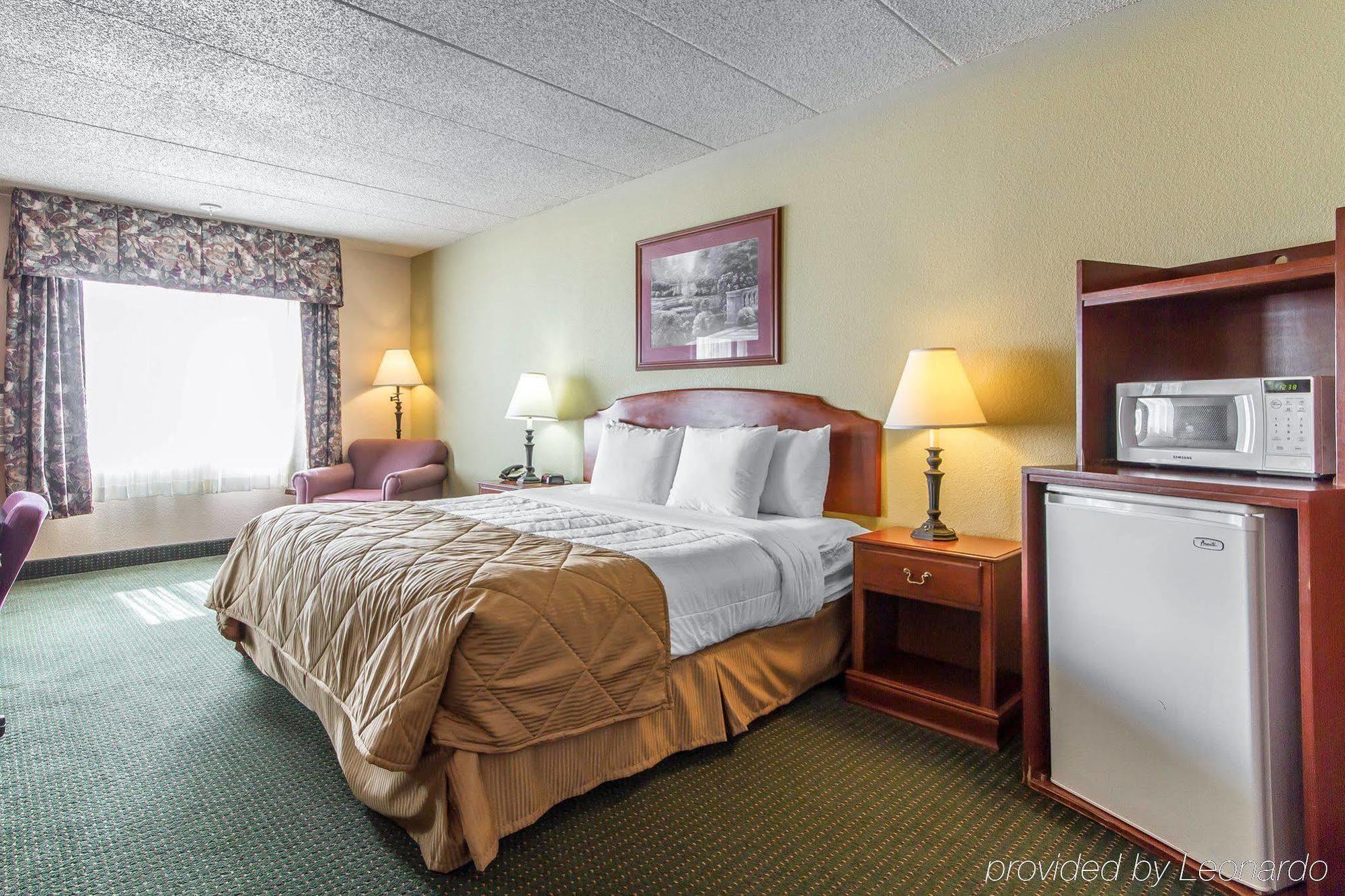 Clarion Hotel&Convention Center Baraboo Exterior foto